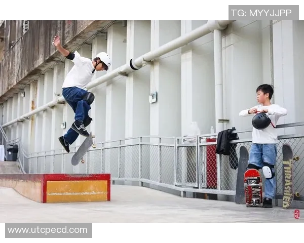 重庆攀岩队在世界滑板锦标赛中的精彩技术表现与赛后点评分析